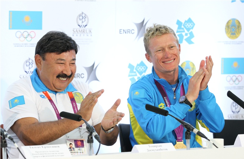 Фоторепортаж с пресс-конференции Александра Винокурова в Лондоне