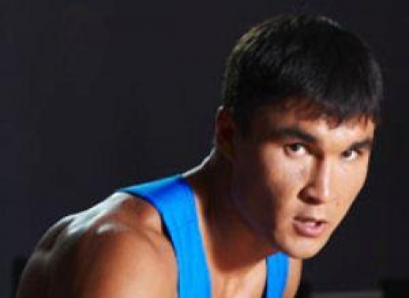 Серик Сапиев поспорит за медаль