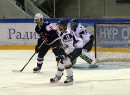  Хоккейная сборная Казахстана дебютировала в Кубке президента страны