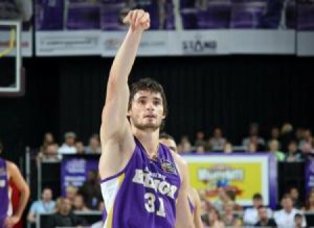 Анатолий Бозе будет играть в Казахстане