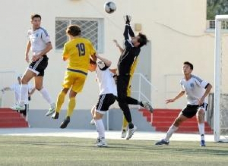 В Первой лиге борьба накаляется