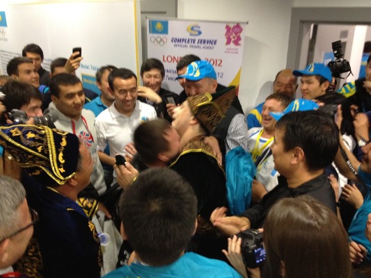 Фоторепортаж со встречи Ильи Ильина в казахстанском пресс-центре в Лондоне