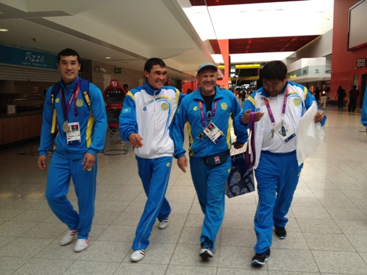 Фотографии казахстанских боксеров после Олимпиады