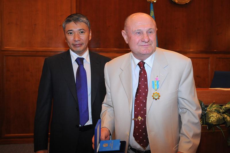 Тренерам вручили государственные награды