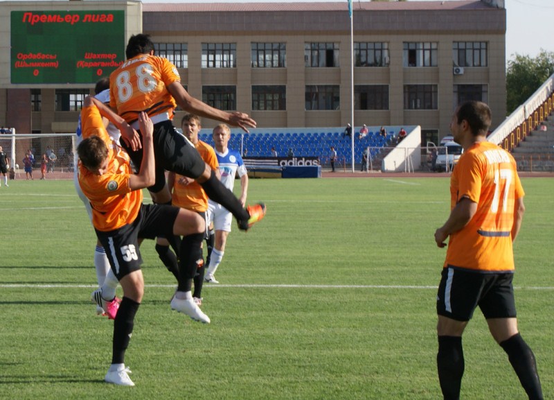 Фоторепортаж с матча 20-го тура Премьер-Лиги «Ордабасы» — «Шахтер» 0:1