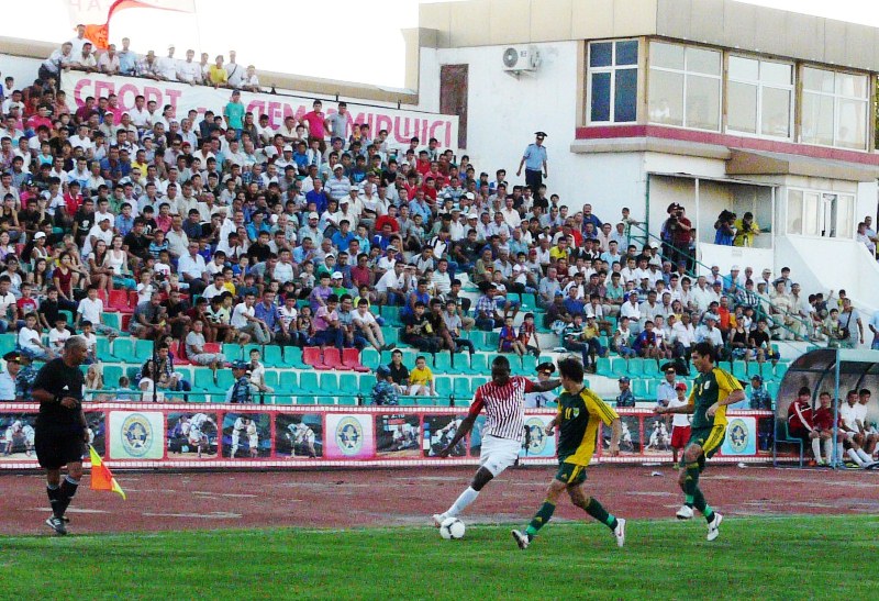 Фоторепортаж с матча 20-го тура Премьер-Лиги «Кайсар» — «Тобол» 1:2