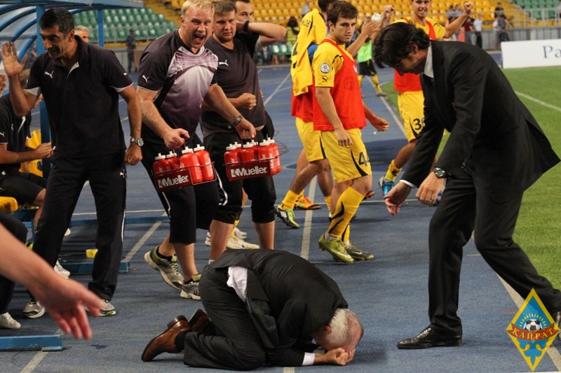 Фоторепортаж с матча 21-го тура Премьер-Лиги «Кайрат» — «Тараз» 2:1