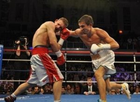 Казахстанский боксер-профессионал выиграл нокаутом свой первый бой в Америке