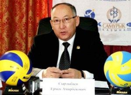 Ермек Сырлыбаев контролирует женскую сборную