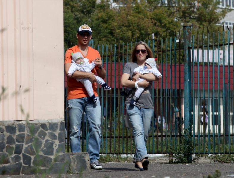 Андрей Огородников и его семья под прицелом папарацци