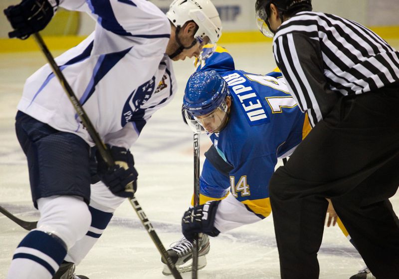 Фоторепортаж с матча ВХЛ «Казцинк-Торпедо» — «Рязань» 3:1