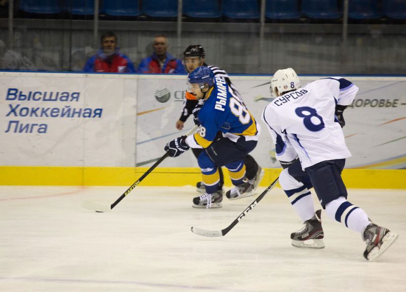 Фоторепортаж с матча ВХЛ «Казцинк-Торпедо» — «Рязань» 3:1