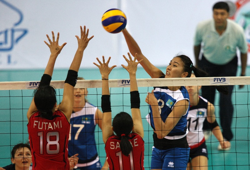 Фоторепортаж с матча Кубка Азии Казахстан — Япония 3:1