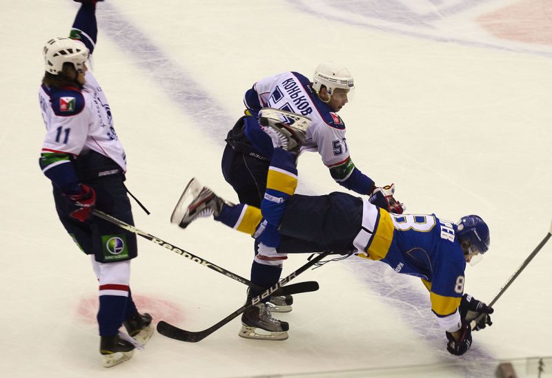 Фоторепортаж с матча ВХЛ «Казцинк-Торпедо» — «Саров» 4:2