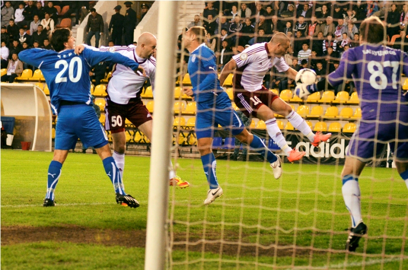 Фоторепортаж с перенесенного матча Премьер-Лиги «Актобе» — «Акжайык» 3:4