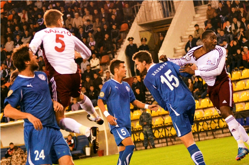 Фоторепортаж с перенесенного матча Премьер-Лиги «Актобе» — «Акжайык» 3:4