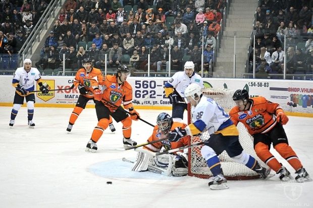 Фоторепортаж с матча ВХЛ «Ермак» — «Казцинк-Торпедо» 2:1