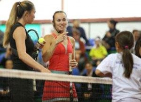 Легендарная теннисистка Мартина Хингис дала уроки мастерства в Казахстане