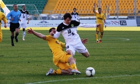 Фоторепортаж с матча 26-го тура Премьер-Лиги «Кайрат» — «Тобол» 1:0