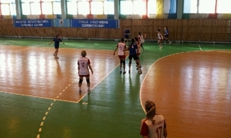 ЧРК по гандболу. Впереди финалы