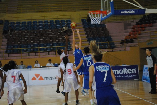 Продолжается молодежный чемпионат Азии по баскетболу среди женских команд