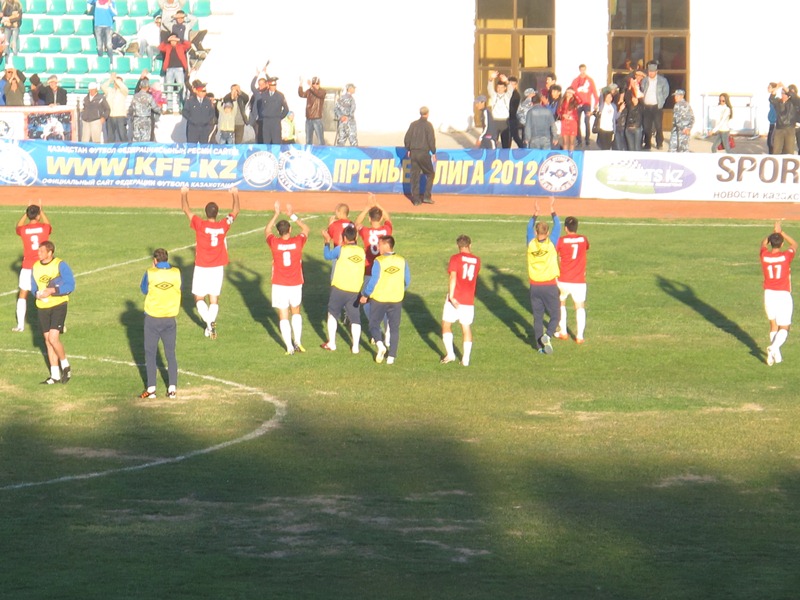 Фоторепортаж с матча 24-го тура Премьер-Лиги «Кайсар» — «Сункар» 2:1