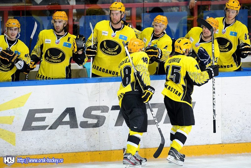 Фоторепортаж с матча ВХЛ «Южный Урал» — «Сарыарка» 4:3