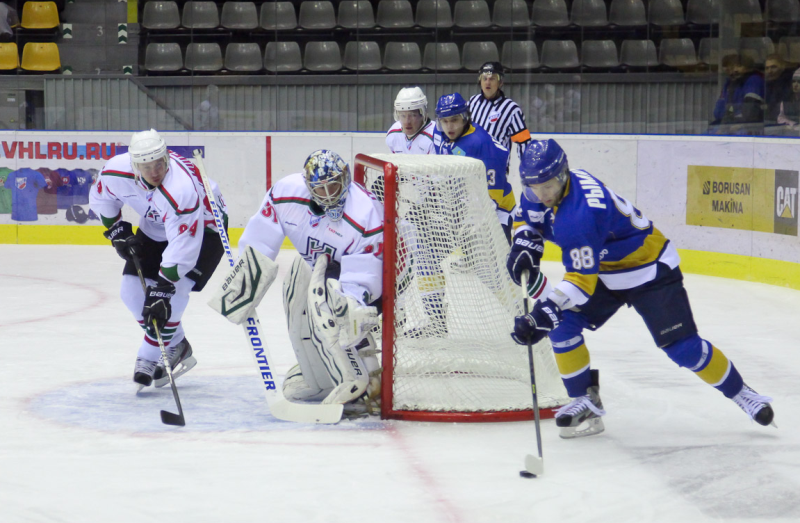 Фоторепортаж с матча ВХЛ «Казцинк-Торпедо» — «Нефтяник» 4:2