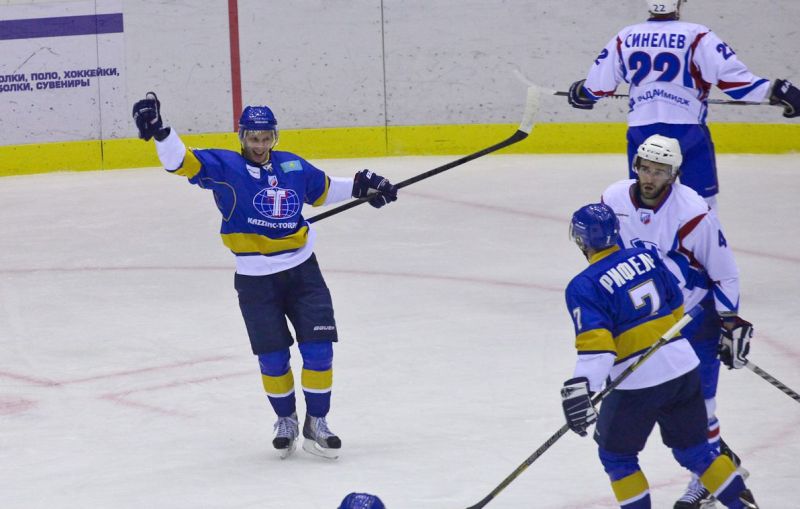 Фоторепортаж с матча ВХЛ «Казцинк-Торпедо» — «Лада» 2:3 Б