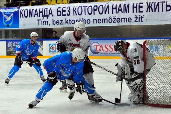 «Иртыш» — «Горняк»: ледовый адреналин