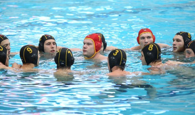 Фоторепортаж с матч открытого чемпионата России по водному поло СК «Астана» — «Штурм 2002» 8:7