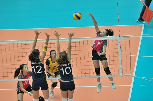 Девчонки — седьмые