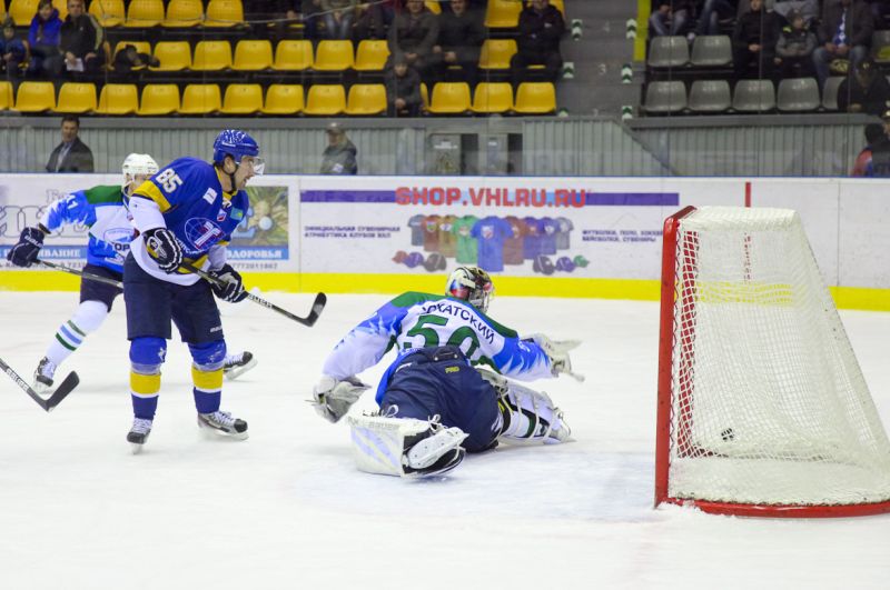 Фоторепортаж матча ВХЛ «Казцинк-Торпедо» — «Торос» 0:1