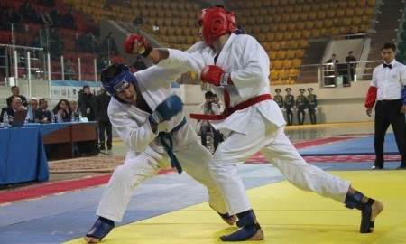 Напряженный бой