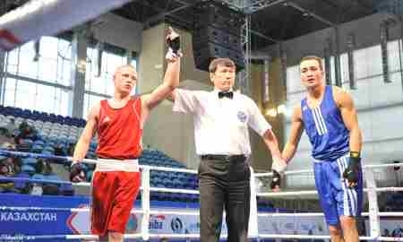 Фоторепортаж с дневной сессии второго дня четвертьфиналов чемпионата Казахстана по боксу