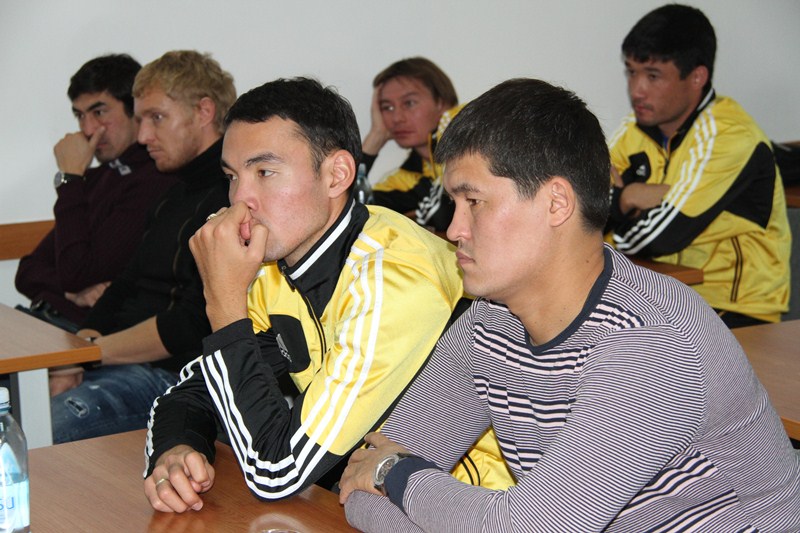 Теперь они и тренеры