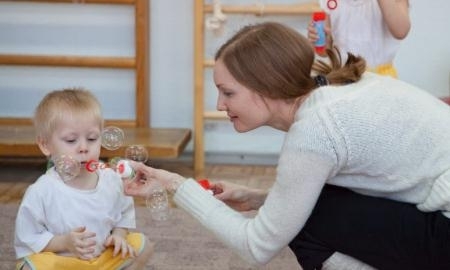 Жены игроков «Казцинк-Торпедо» посетили детский дом