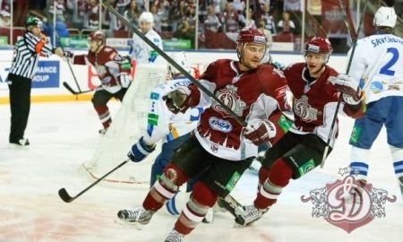 Фоторепортаж с матча КХЛ «Динамо» Рига — «Барыс» 2:3 О. Т