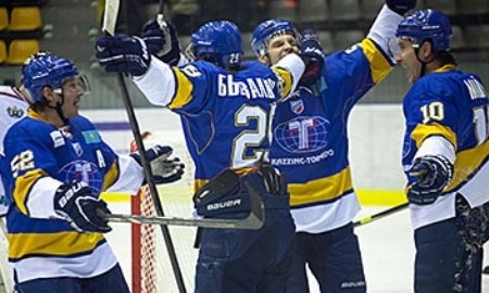 «Казцинк-Торпедо» побеждает вторую команду ВХЛ