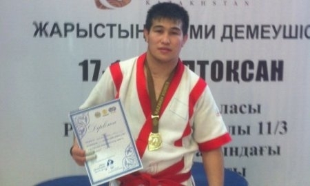 Актауский спортсмен привез золото с чемпионата Азии по казакша курес