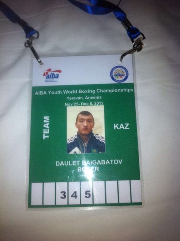 Борьбу за медали продолжает только один боксер