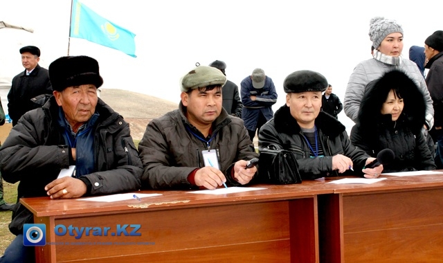 Чемпионат с ловчими орлами прошел в Южном Казахстане