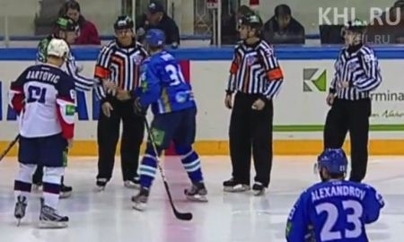 Видеообзор матча КХЛ «Барыс» — «Слован» 2:4