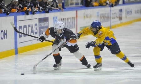 Завершился второй тур ЧРК-2000 по хоккею