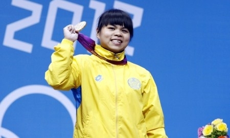 Зульфия Чиншанло — лучшая тяжелоатлетка Мира 2012