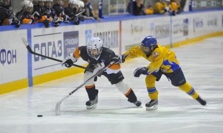 На корте — самые маленькие хоккеисты