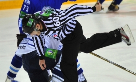 Фоторепортаж с матча КХЛ «Барыс» — «Динамо» Москва 4:2