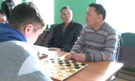 В Уральске проходят соревнования среди инвалидов по зрению