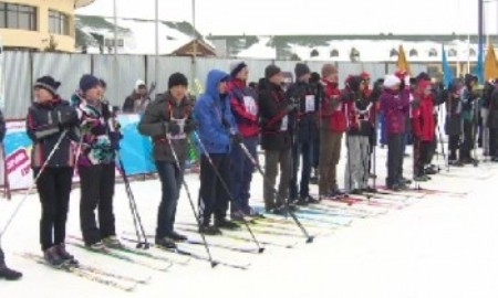 Столичные госслужащие вышли на лыжню