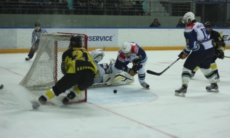 Фоторепортаж с матча ВХЛ «Сарыарка» — «Титан» 0:2